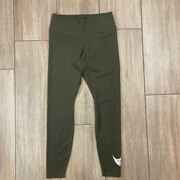 Nike Dri-Fit Leggings Green Leopard Swoosh Ankle Length Women’s Medium - Picture 1 of 12